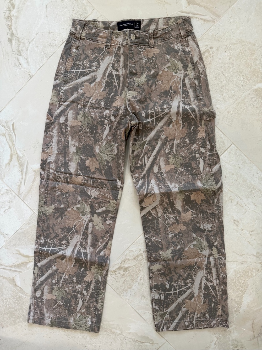 Abercrombie Men's Camo Cargo Pants